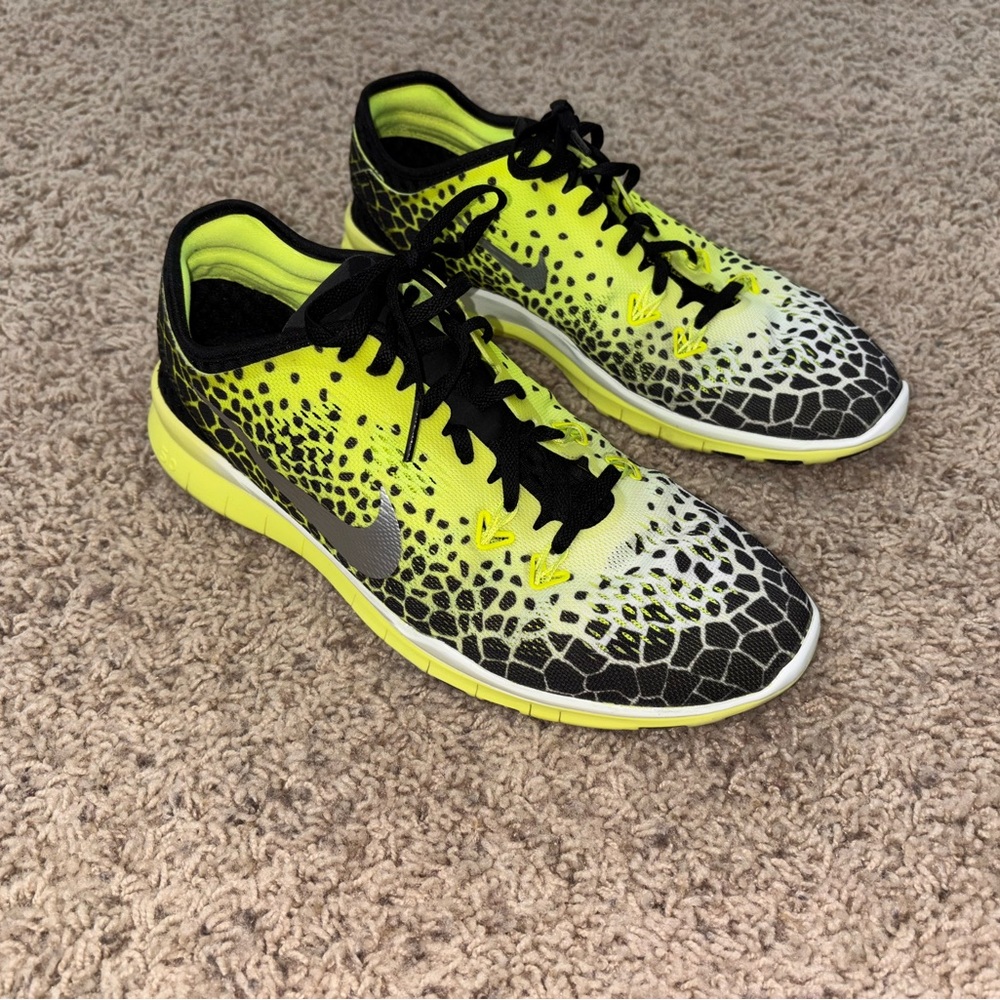 Nike Black and Neon Yellow Free Run Sneakers Size 10